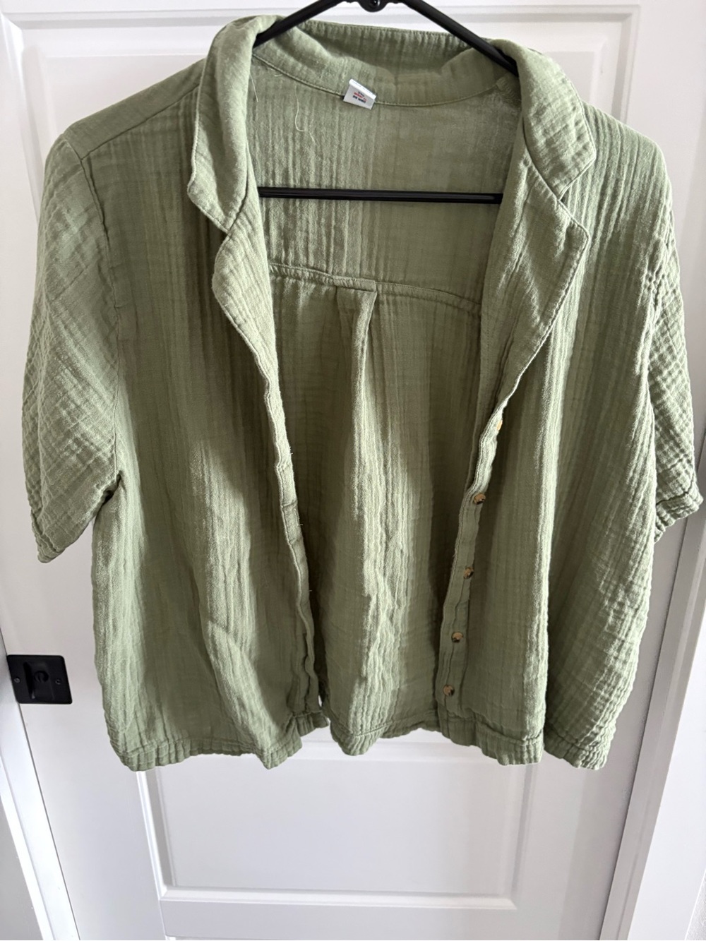 Light Green Women’s Button-Front Top